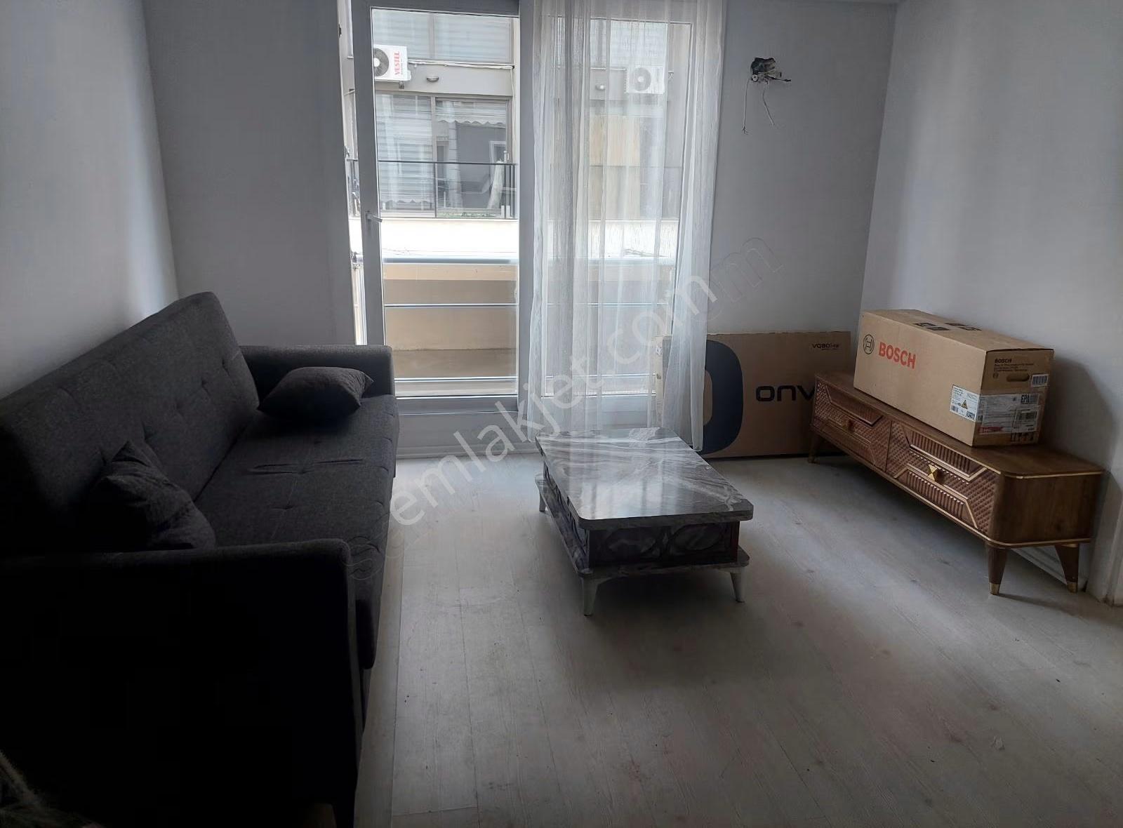 Buca Koop Mah.de 1+1_eşyalı_ Arakat Kiralık Daire - Görsel 3