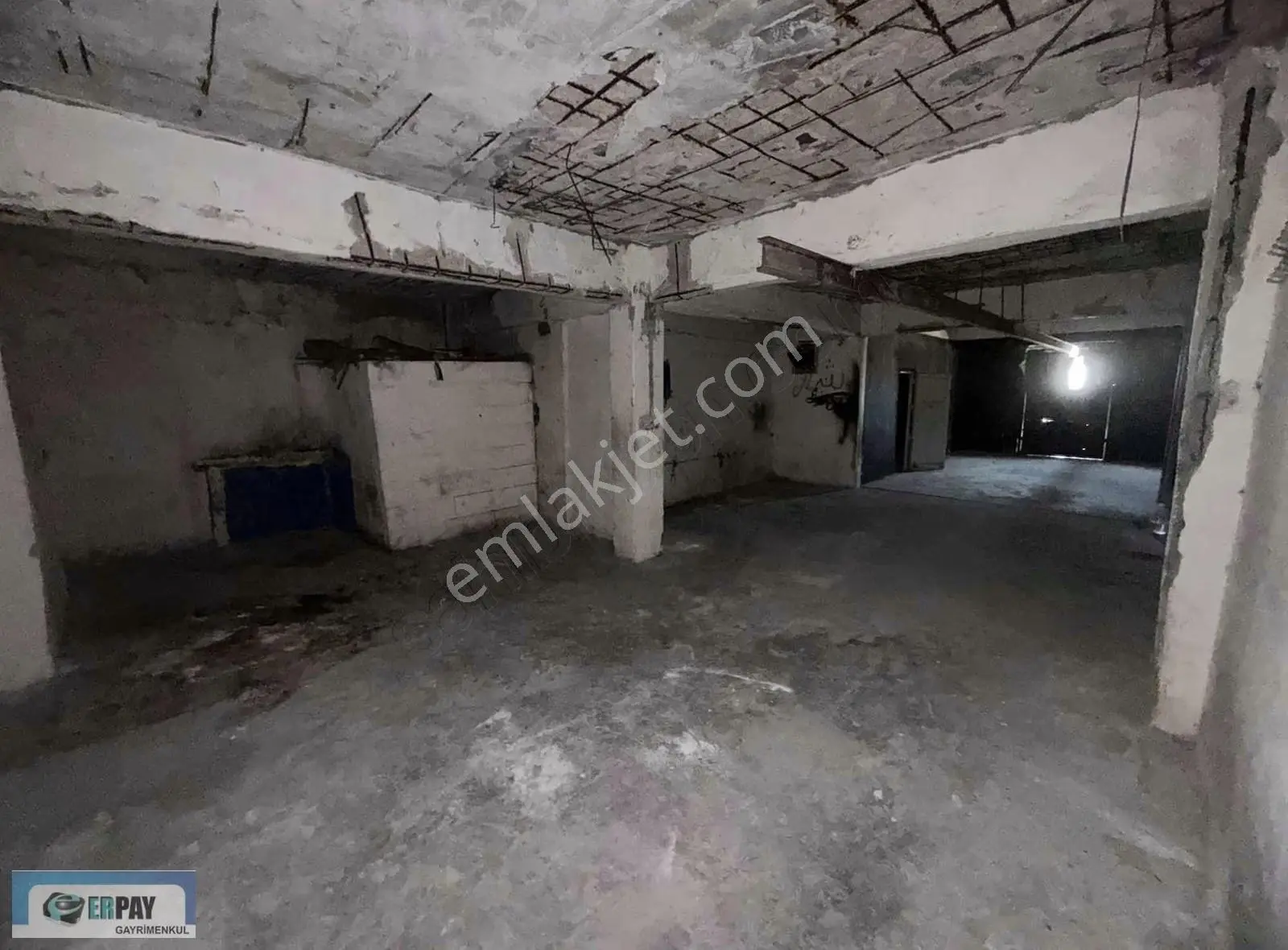 Erpay İnşaat'tan Cebeci Mah. Mühtiş Konumda 170m² Dükkan