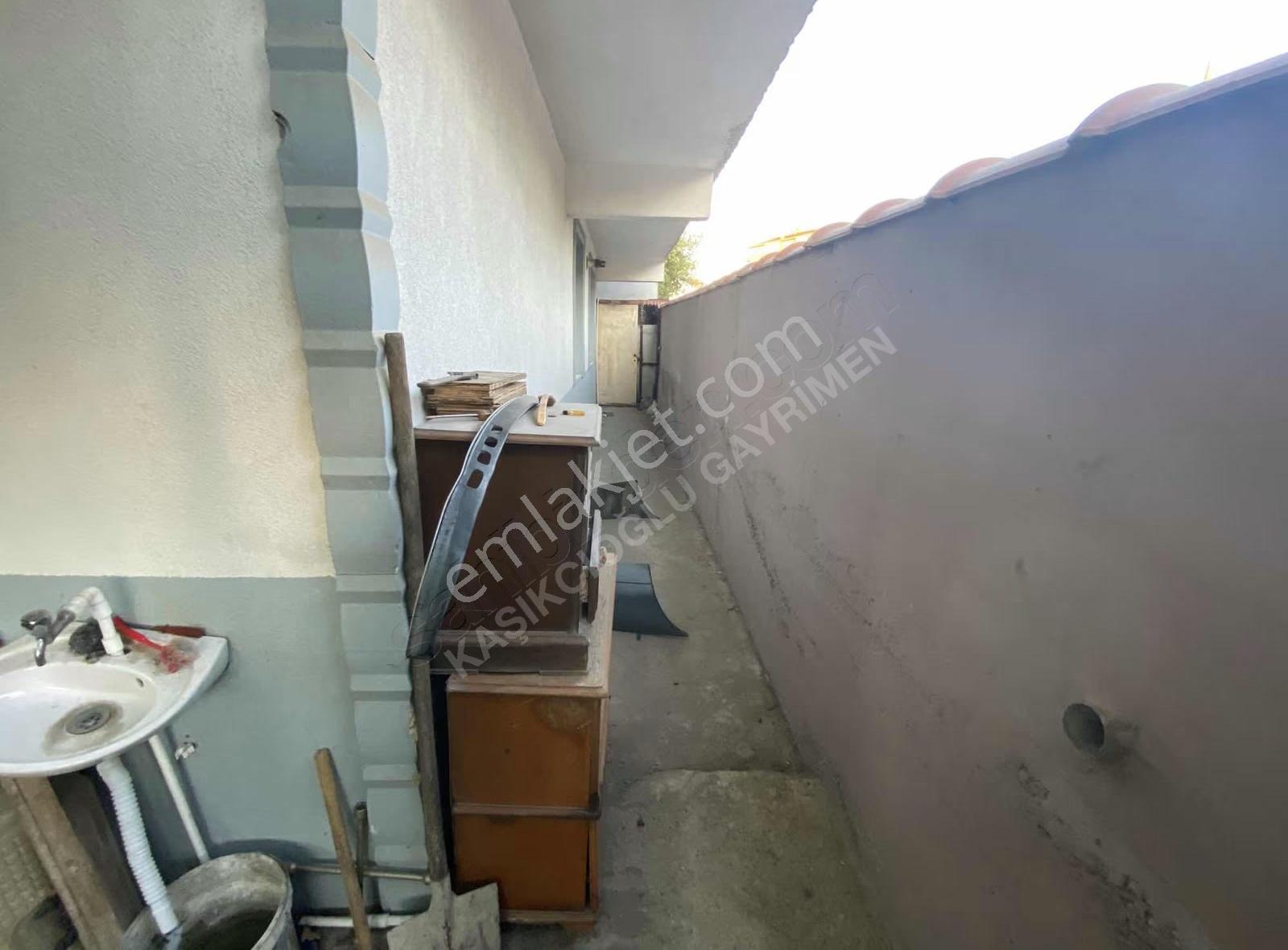 Atatürk Caddesinde Kiralık 2+1 Daire - Görsel 8