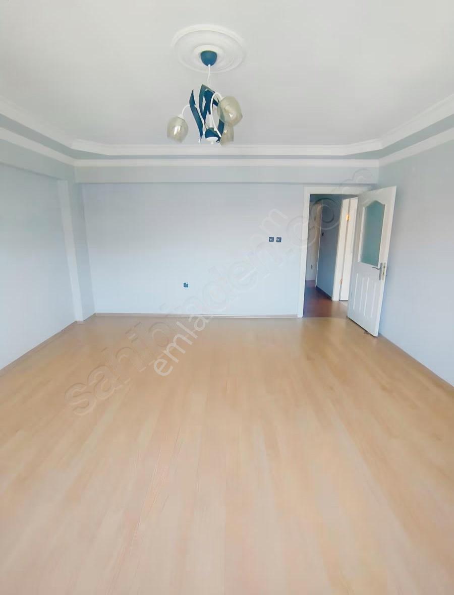 Önder Caddesinin 1 Arkasında Geniş 2+1 Kiralık Daire - Görsel 33