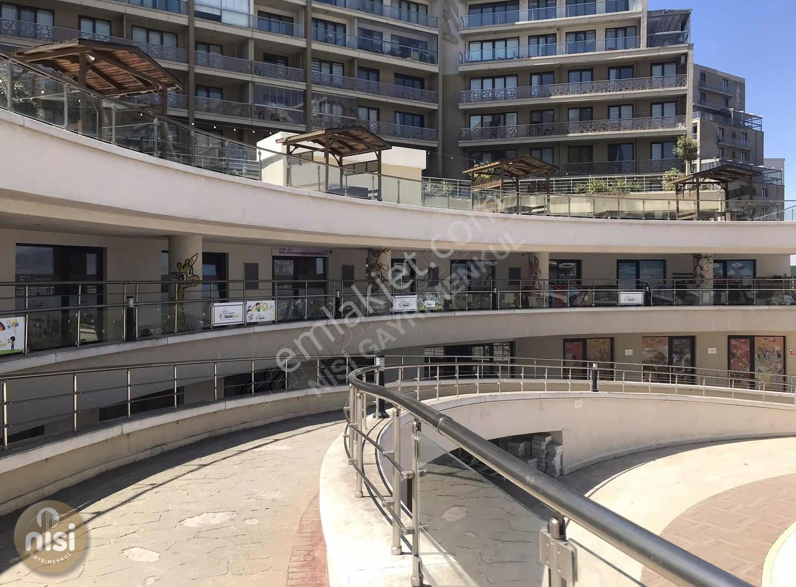 Evora İstanbul Kiralık Havuz Manzaralı 1+1 - Görsel 3