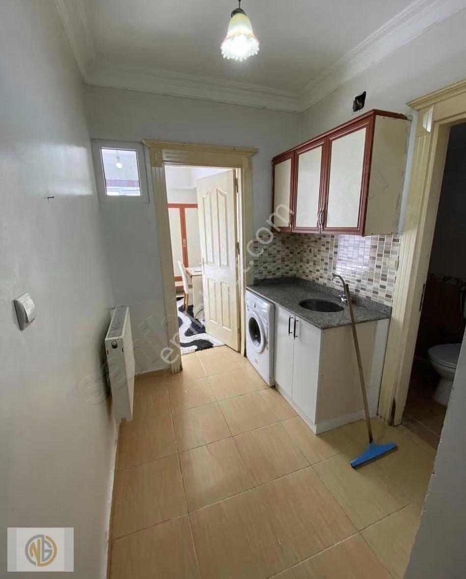 Üniversite Civarı 1 Oda Mutfak Ayrı Stüdyo Daire
