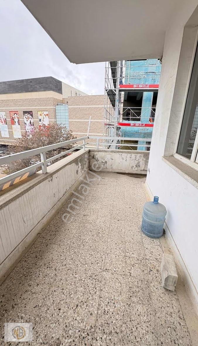 Nuray Gayrimenkul'den Sarıgüllükte Satılık Garajlı Asansörsüz - Görsel 17