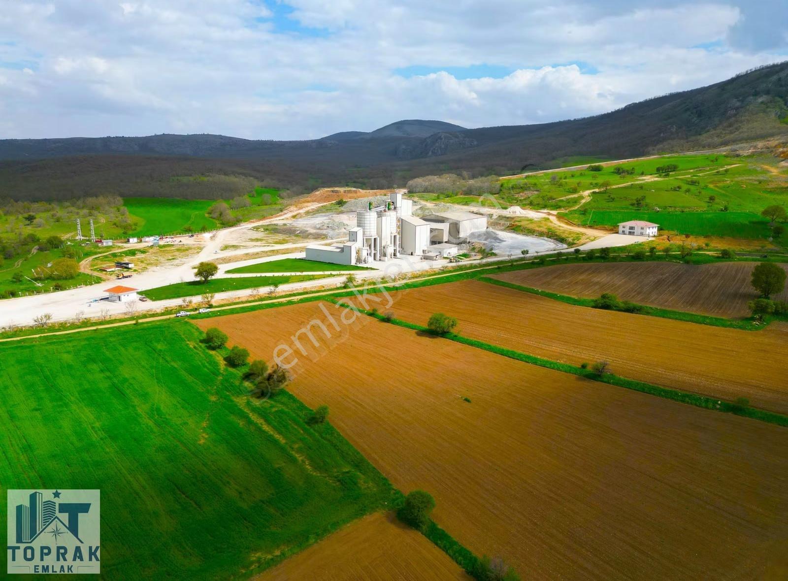 |bozüyük| Fabrika'ya Komşu Asfalt Yolu Olan Yatırımlık Arazi! - Görsel 10