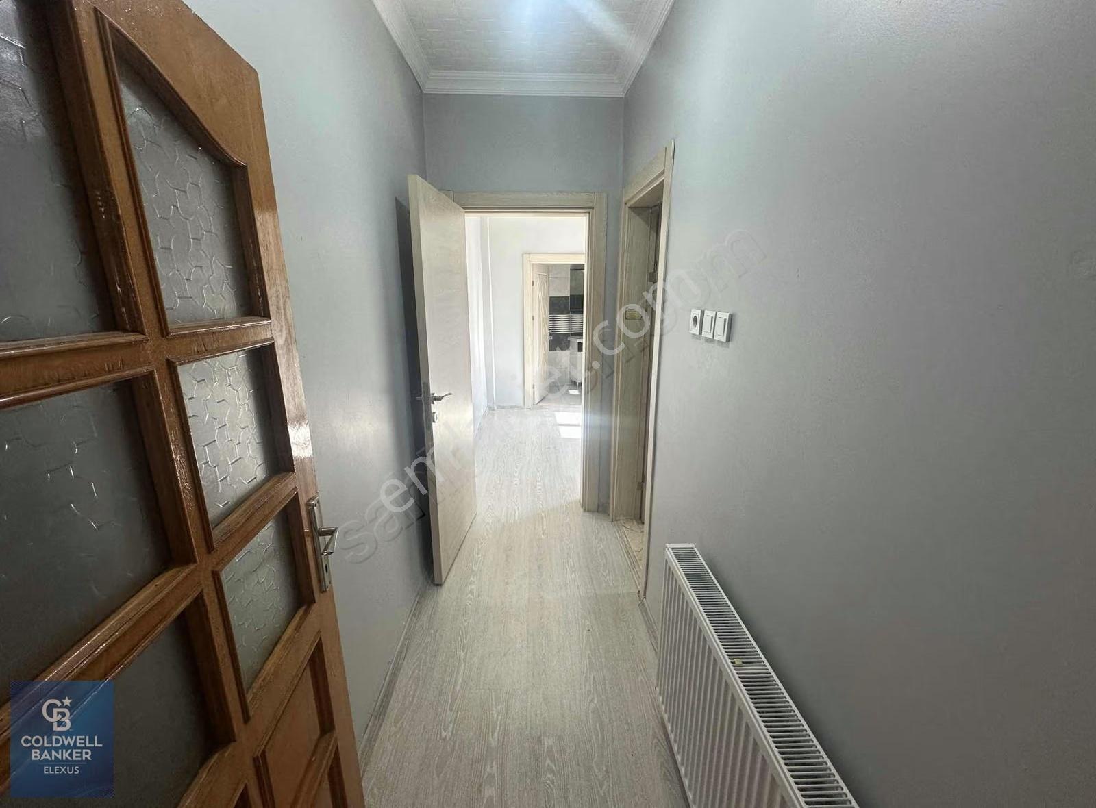 Ana Yola Yakın Manzaralı Değerli Yatırım 4+1 Satılık Düz Daire - Görsel 2