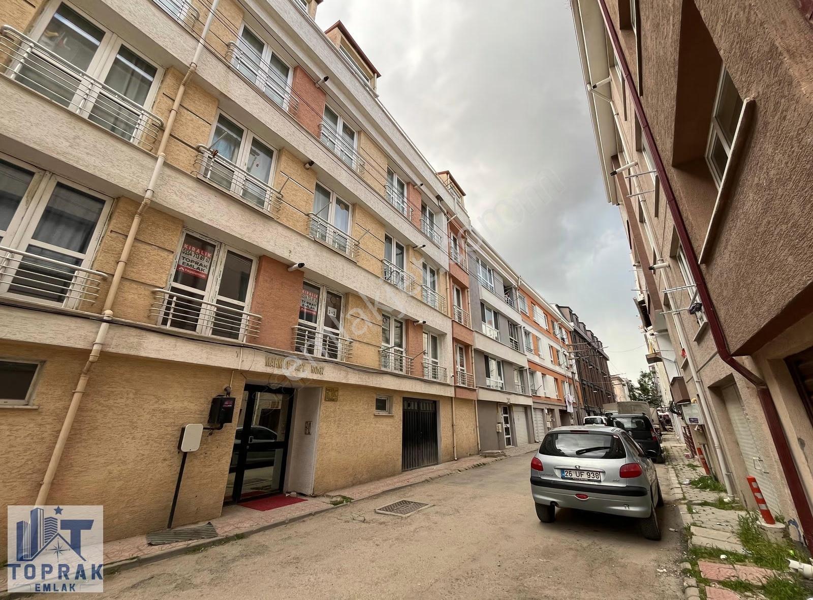 Toprak Emlak'tan Sütlüce Mh // Eşyasız // Kiralık 1+1 Daire - Görsel 3