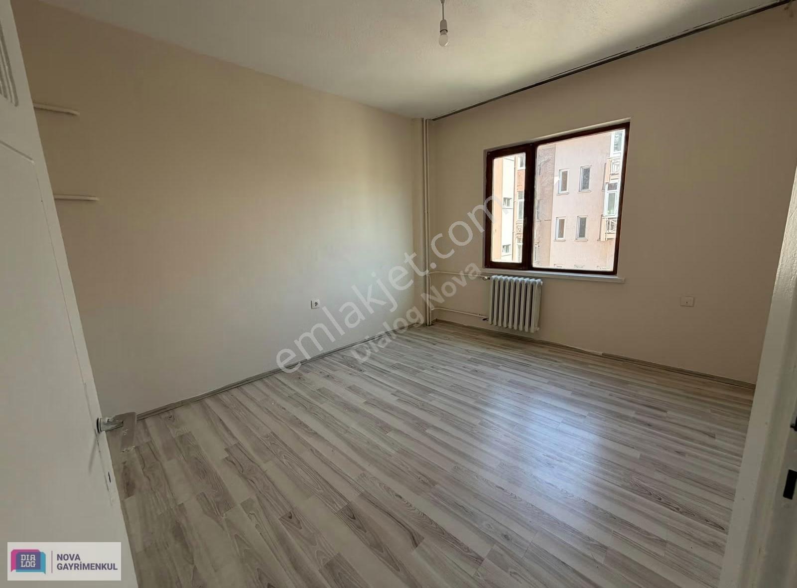 Dumlupınar Mahallesinde 3+1 Afjetli Kiralık Daire - Görsel 14
