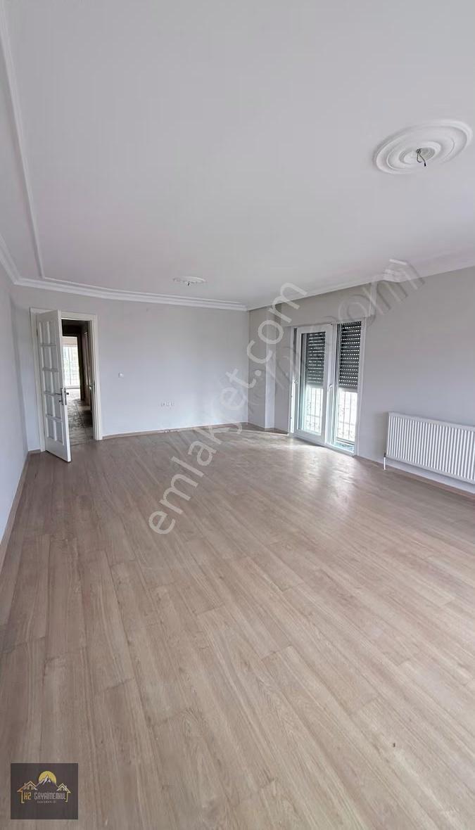 Kuşadası Otogar Yanı Havuzlu Sitede 155 M² Geniş 3+1 Daire - Görsel 7