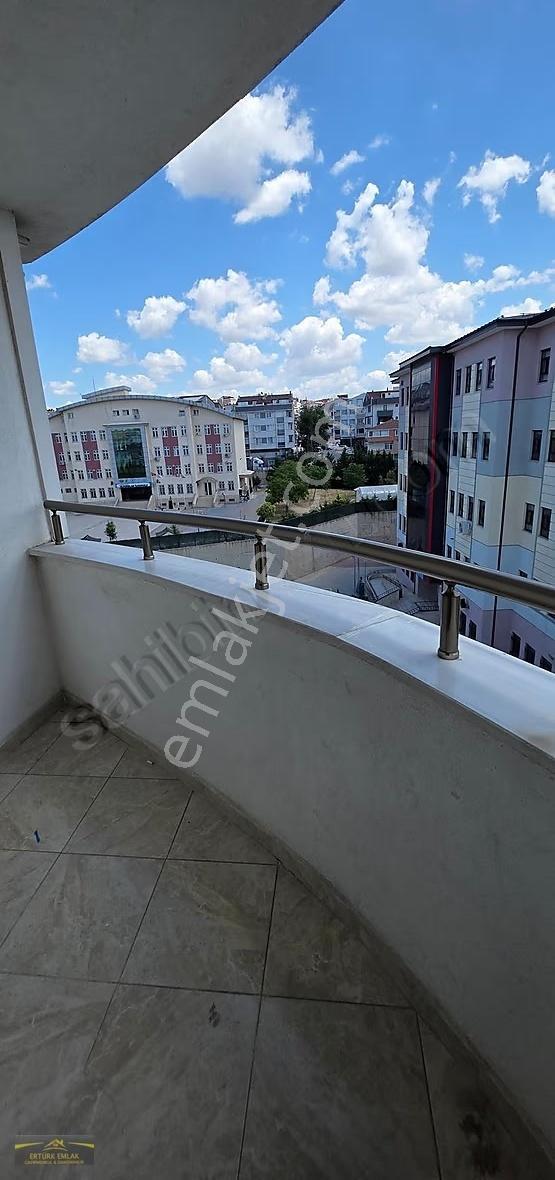 Mükemmel Konumda 5+1 220 M2 Dublex - Görsel 15