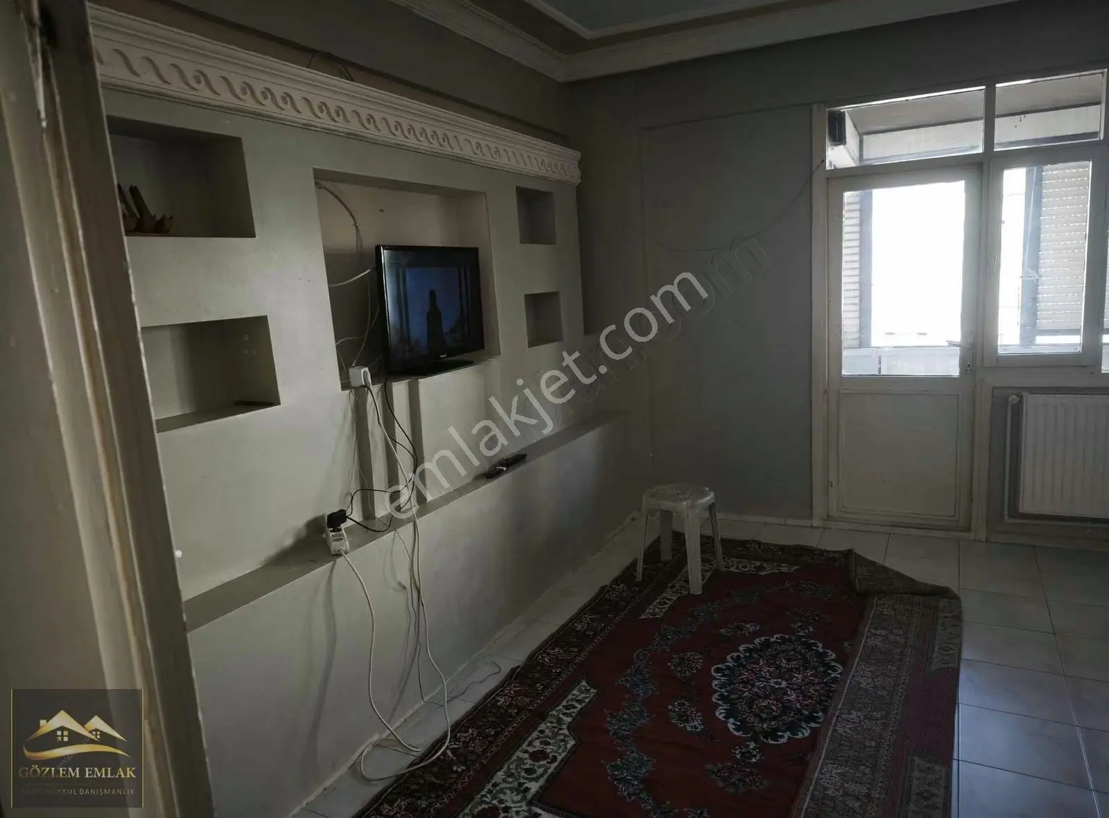 Aliağa Çarşı Merkez Ara Kat 3+1 Satılık Diare