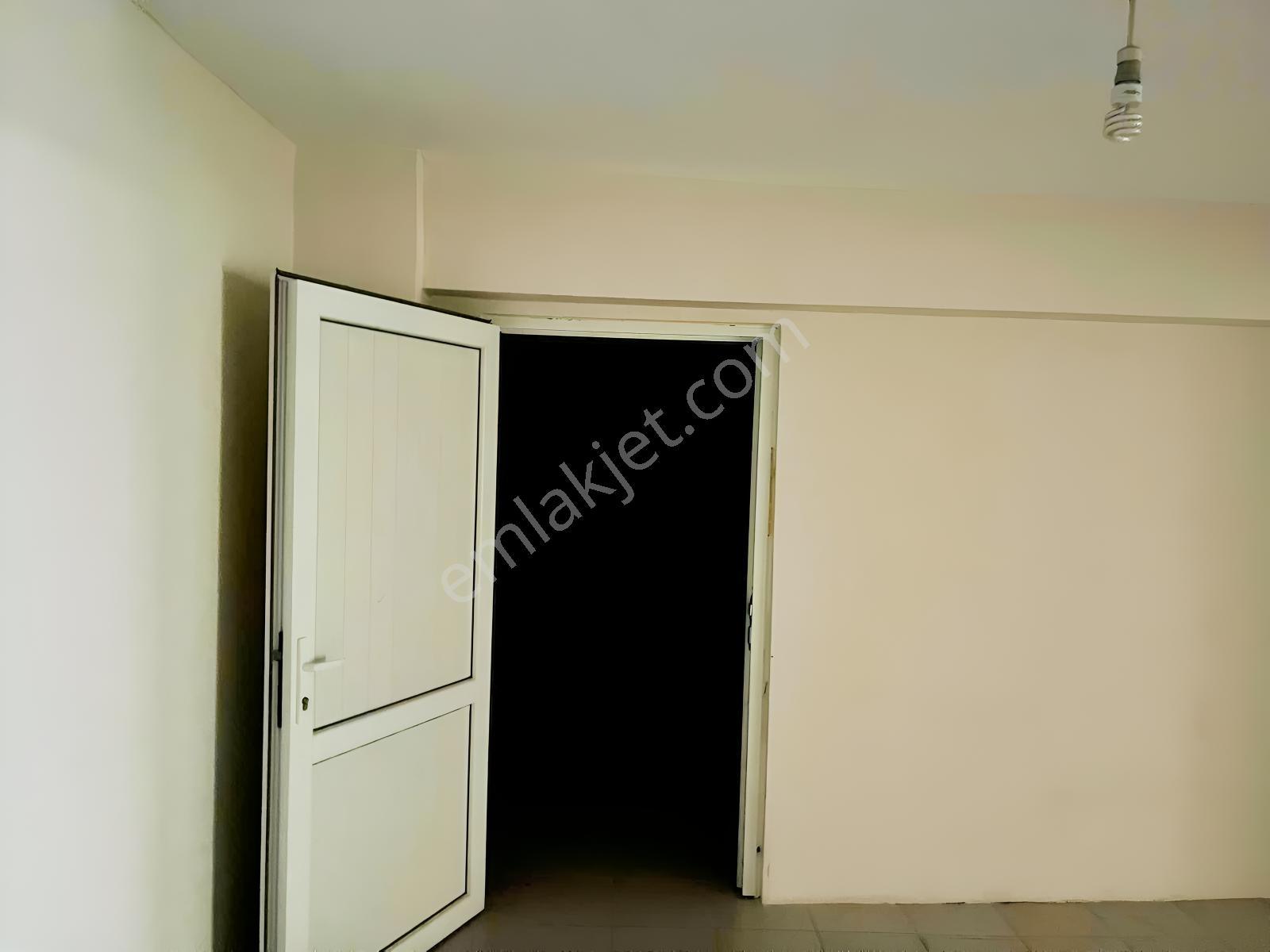 Cadde Üzeri 30 Kw Elektrikli Köşe Dükkan - Görsel 8