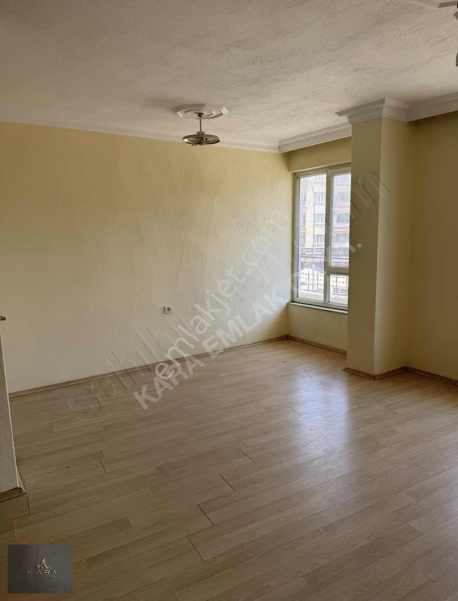 Ana Cadde Üzeri Geniş 180 M2 Daire - Görsel 11