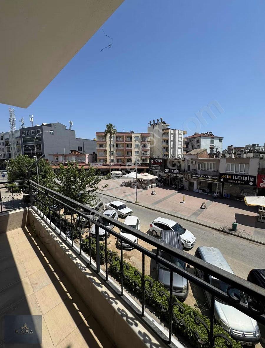 Ana Cadde Üzeri Geniş 180 M2 Daire - Görsel 14
