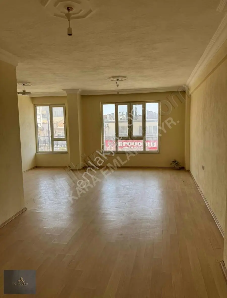 Ana Cadde Üzeri Geniş 180 M2 Daire - Görsel 4