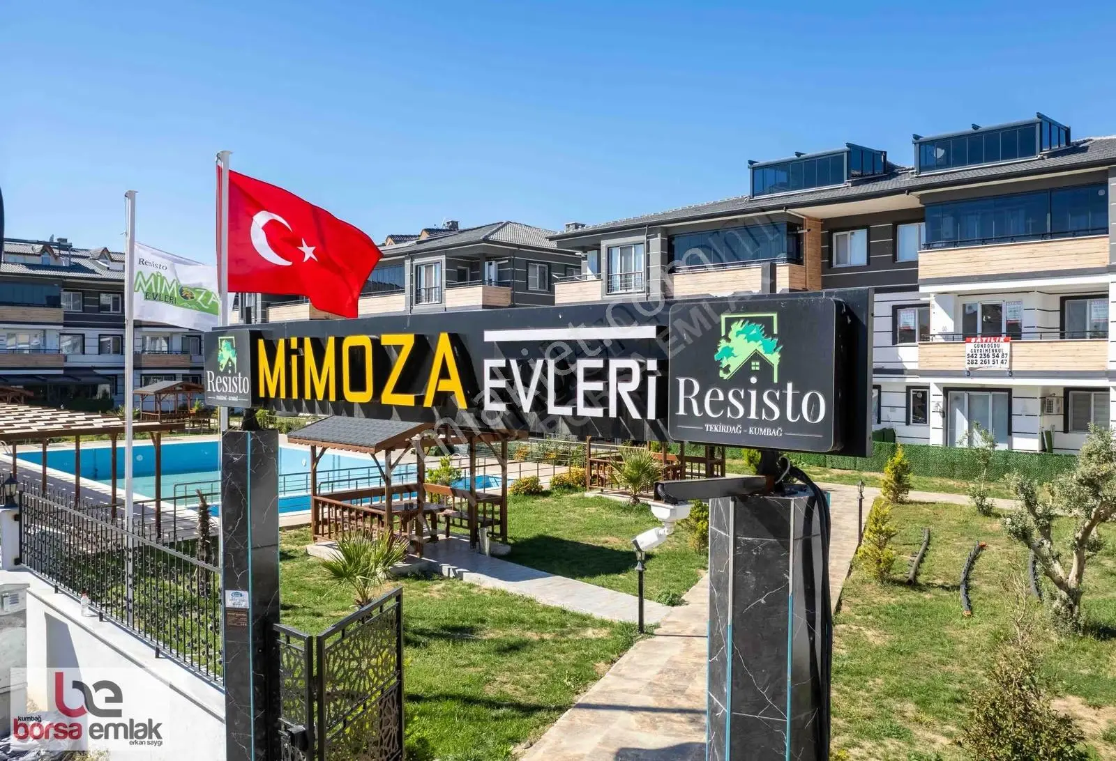 Kumbağ Havuzlu Sitede Eşyalı Kiralık Lüks 1+1 Bahçe Katı Daire