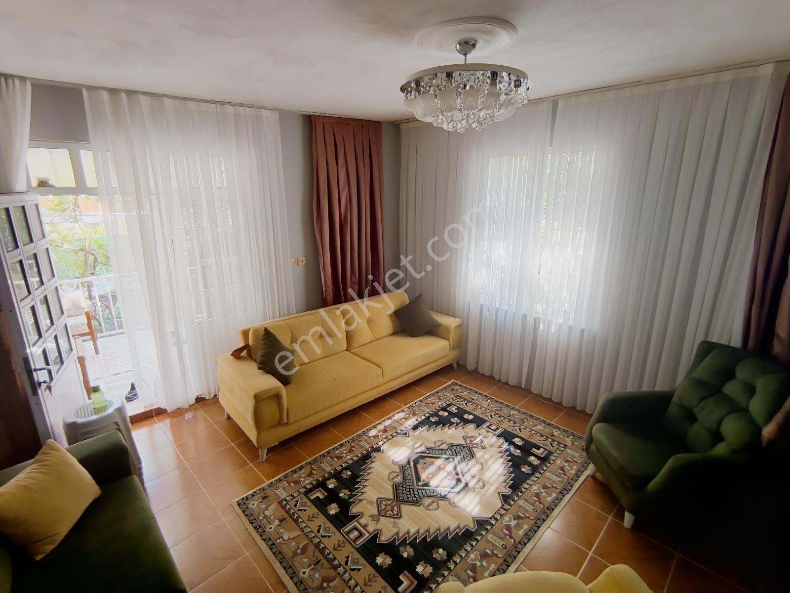 Köfteci Yusuf Arkası 5+1 Geniş Kısmi Tadilat İsteyen Villa - Görsel 18