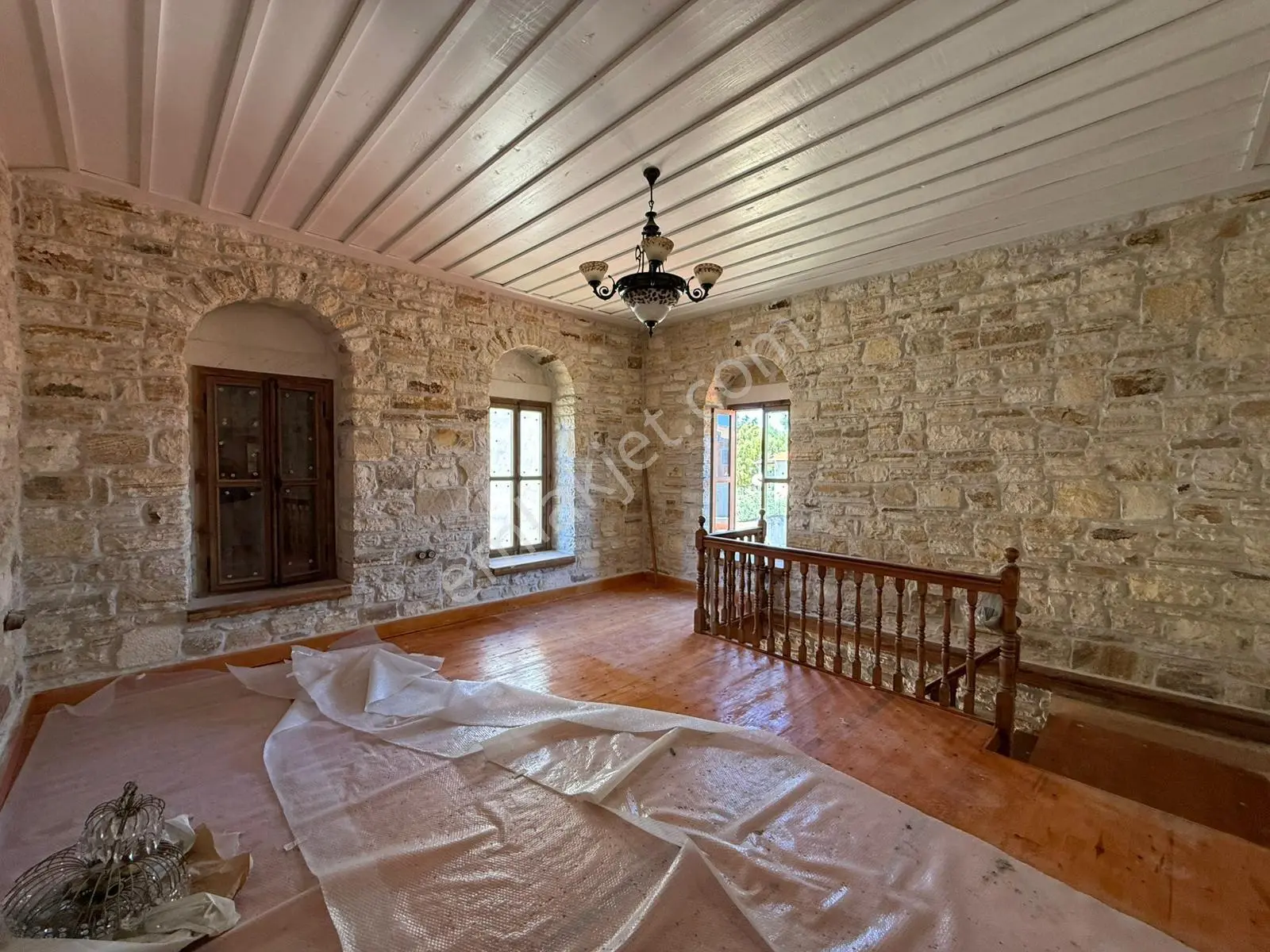 Anıtlar Kurulu Onaylı Restorasyonlu Tarihi Taş Ev | Yenifoça - Görsel 2