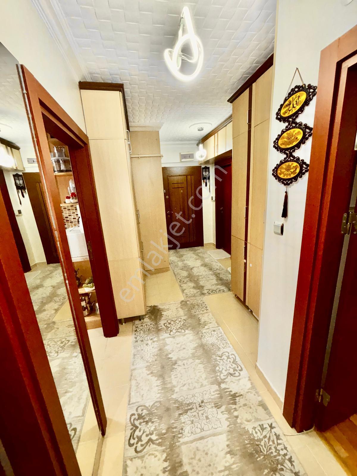 Yılmaz Gayrımenkulden Satılık 3+1 Geniş Daire 3 Kat 130 Metre Net Köşe Başı Daire - Görsel 15