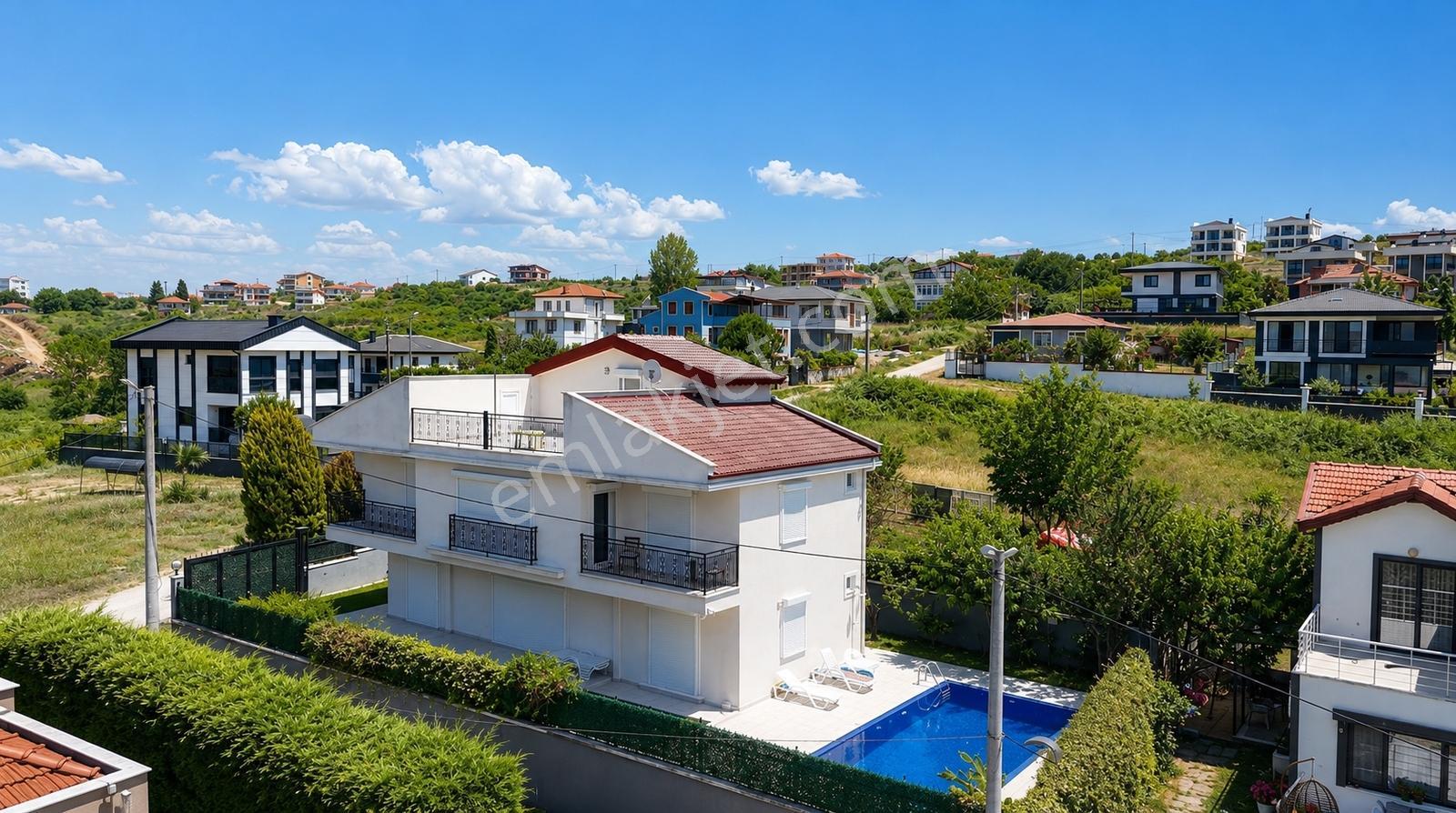 Çınarcık Koru'da Havuzlu Müstakil Deniz Manzaralı Satılık Villa - Görsel 32