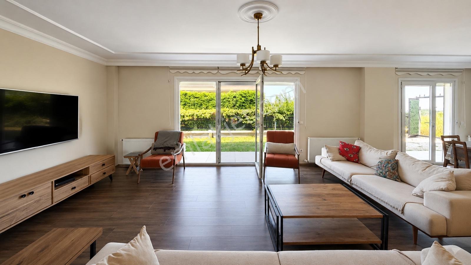 Çınarcık Koru'da Havuzlu Müstakil Deniz Manzaralı Satılık Villa - Görsel 17