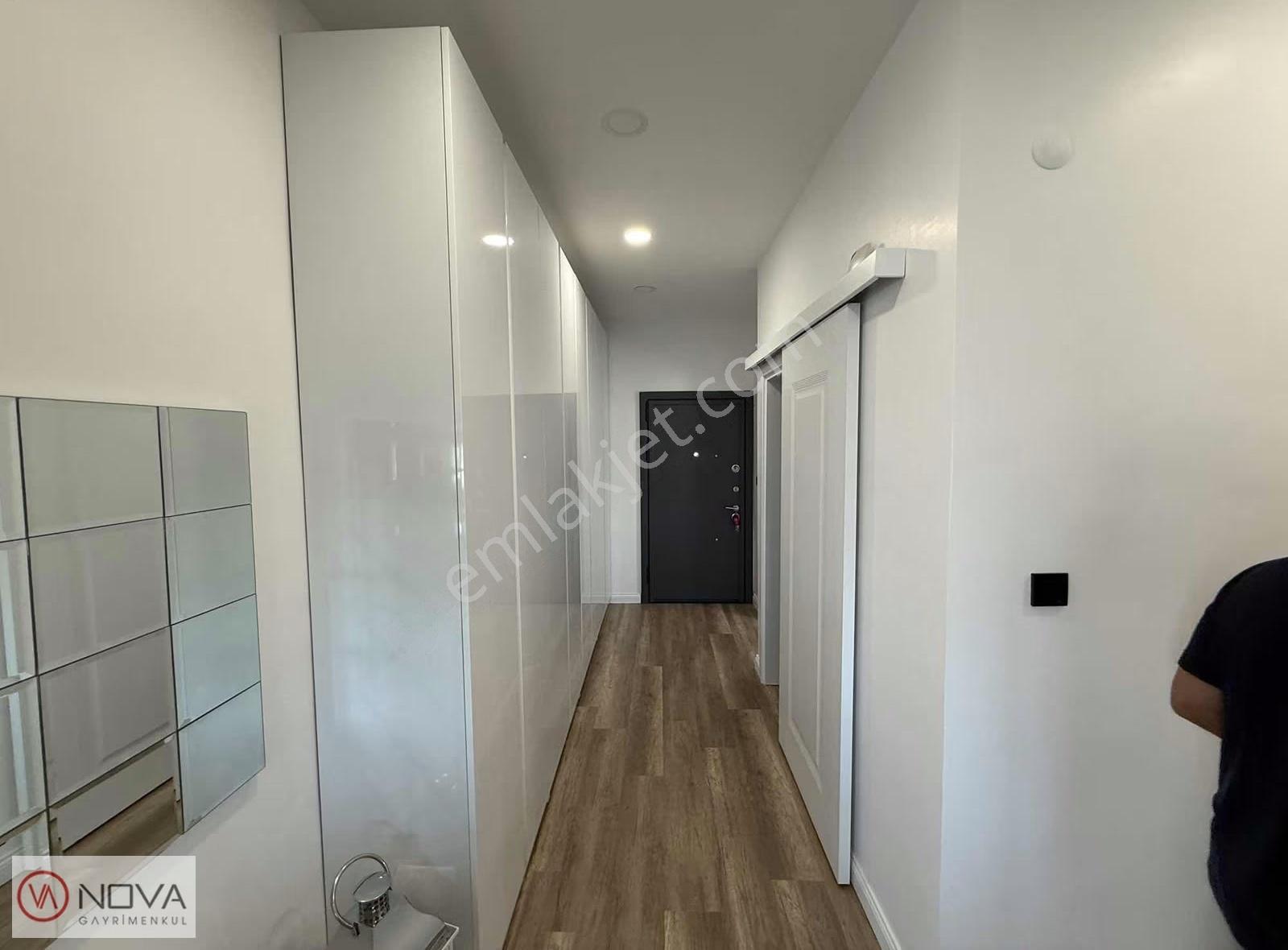Sevindikli Cumaköy Merkezde 1041 Metre Arsa+villa 5+1 - Görsel 4