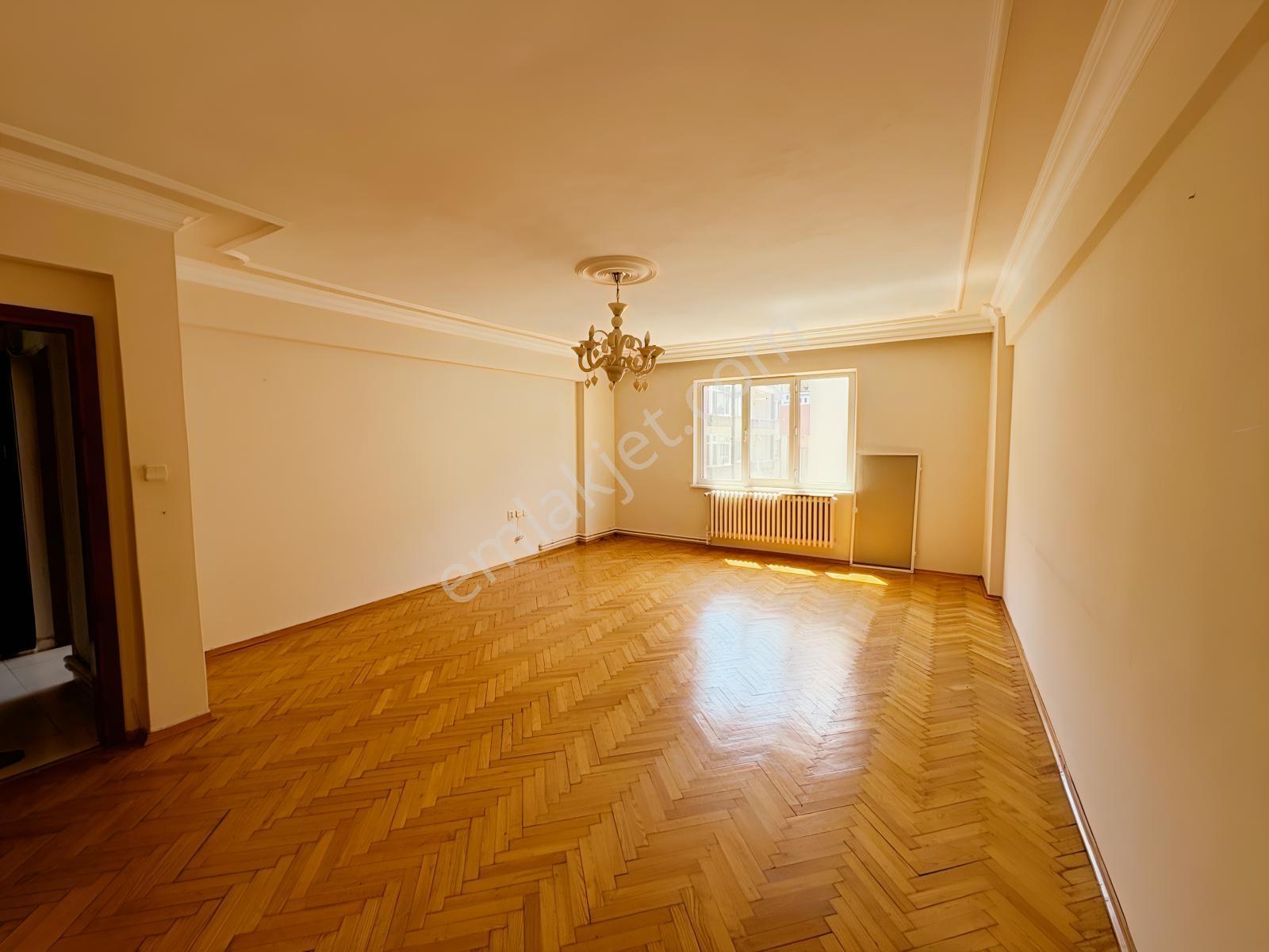 İşcanlar Arkası 3+1 130 M2 Ara Kat Kiralık Daire - Görsel 6
