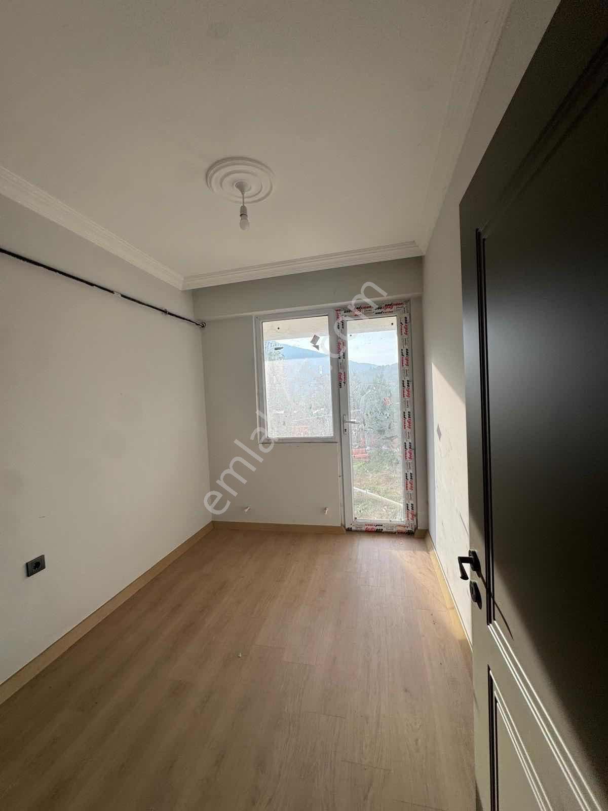 Yalova Çınarcık Teşvikiye'de Eşyalı Kiralık 2+1 Daire - Görsel 13