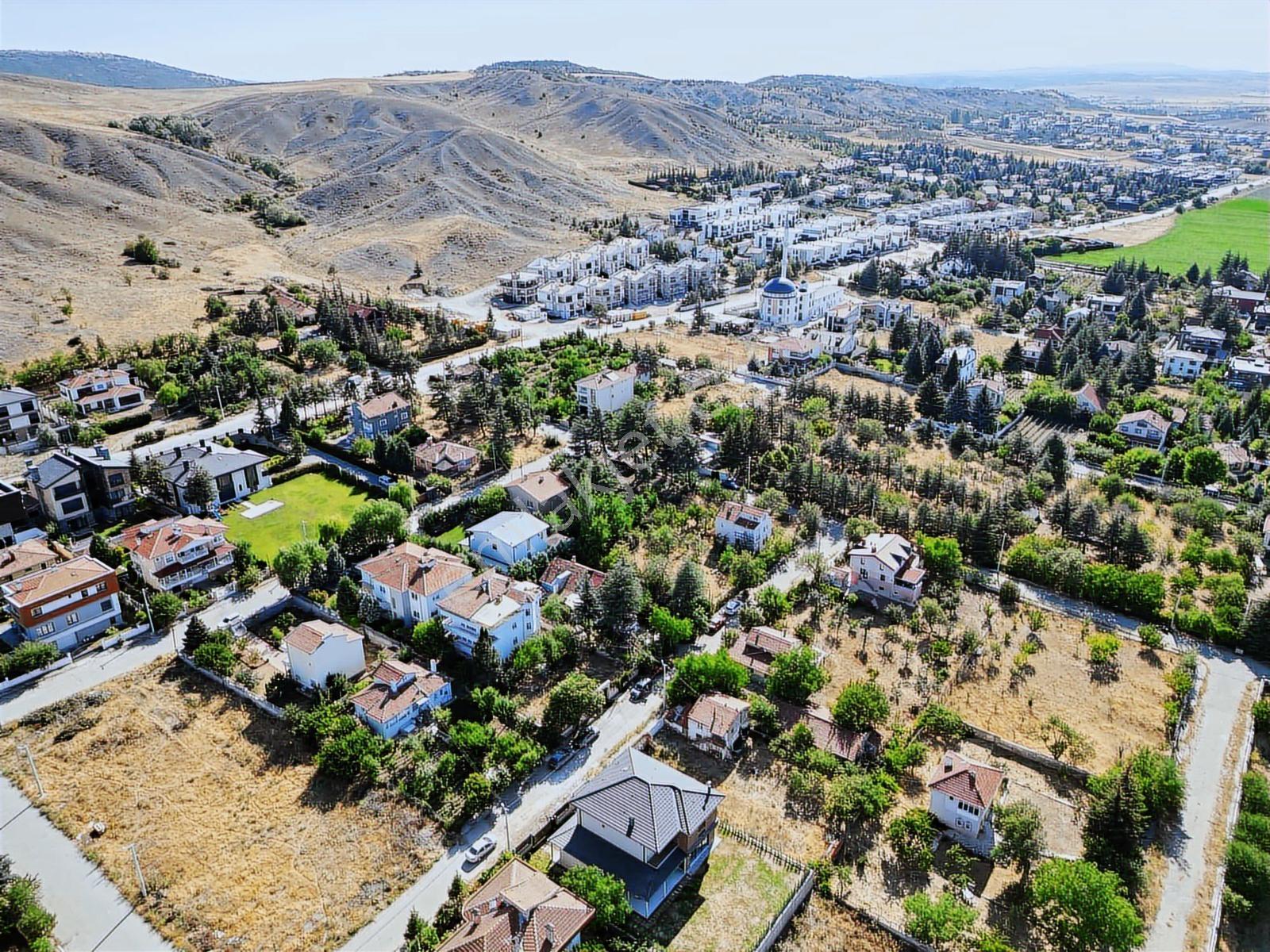 V.koçhan'dan Karabayırda Ziraat Caddesi Altında Triplex Villa - Görsel 21