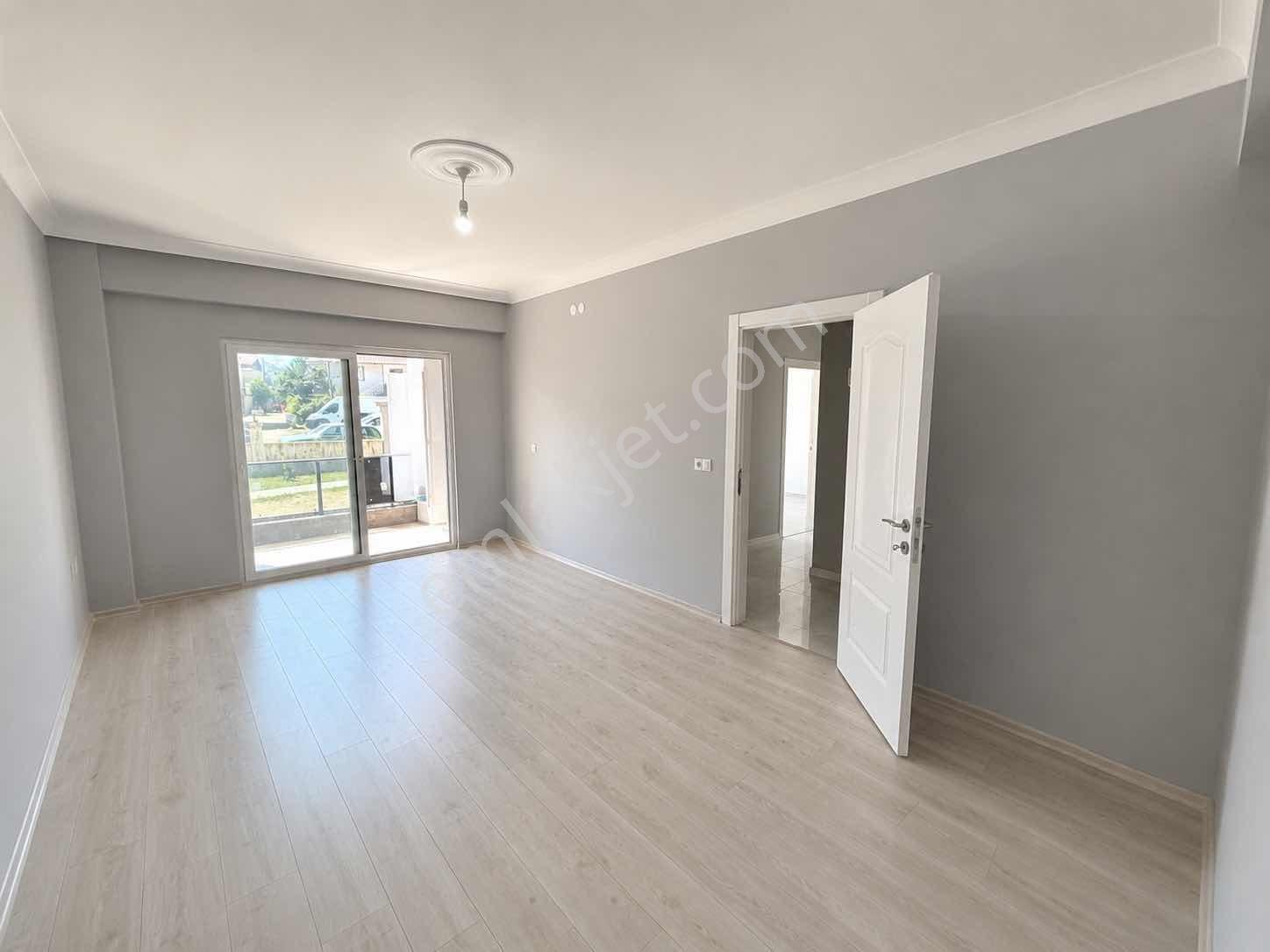 Ömer İnan Remax Hür Fatih Mah. 2+1 Satılık Daire - Görsel 3