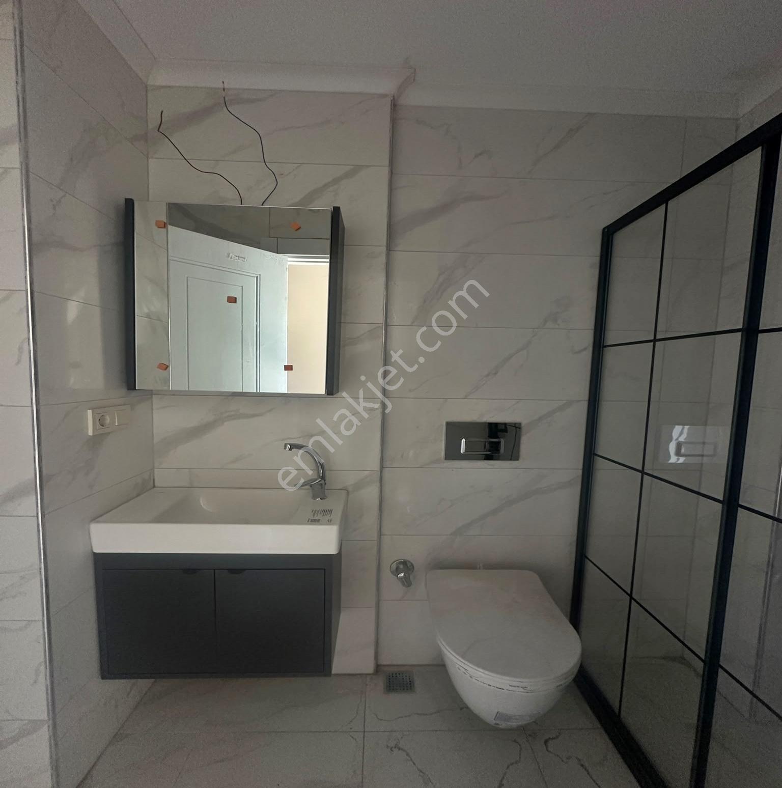 Kod 2196 Ekşioğlu Mah. Caddeye Yürüme Mesafesinde 2+1 Kiralık - Görsel 6