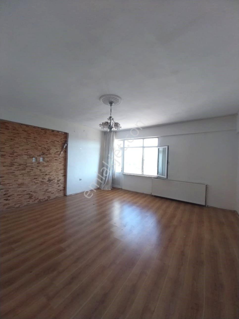 Kocaeli Gölcük Dumlupınar Mahallesi Kiralık 3+1 Daire - Görsel 4