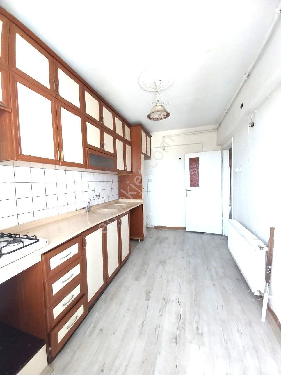 Kocaeli Gölcük Dumlupınar Mahallesi Kiralık 3+1 Daire - Görsel 32