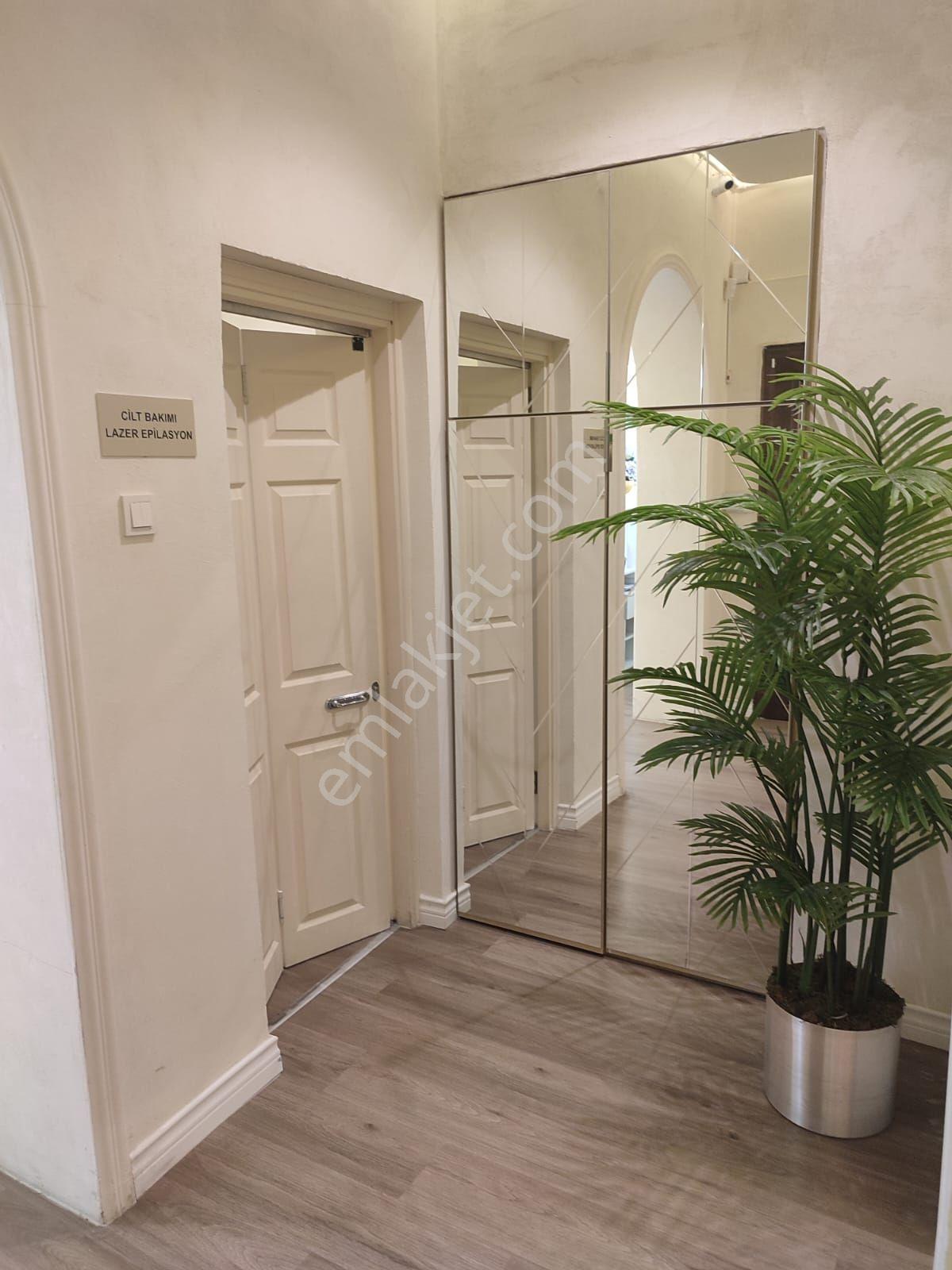 Suna Tabakçı'dan Şişli Ergenekon Caddesi Kiralık Ofis / İş Yeri - Görsel 28