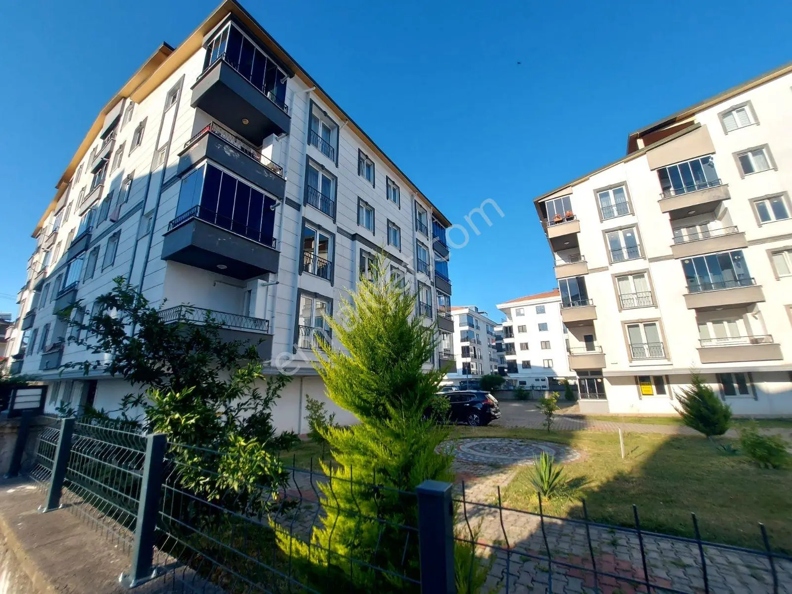 Ordu Cumhuriyet Sahilde Lüks Tadilatlı Kiralık Bahçe Katı