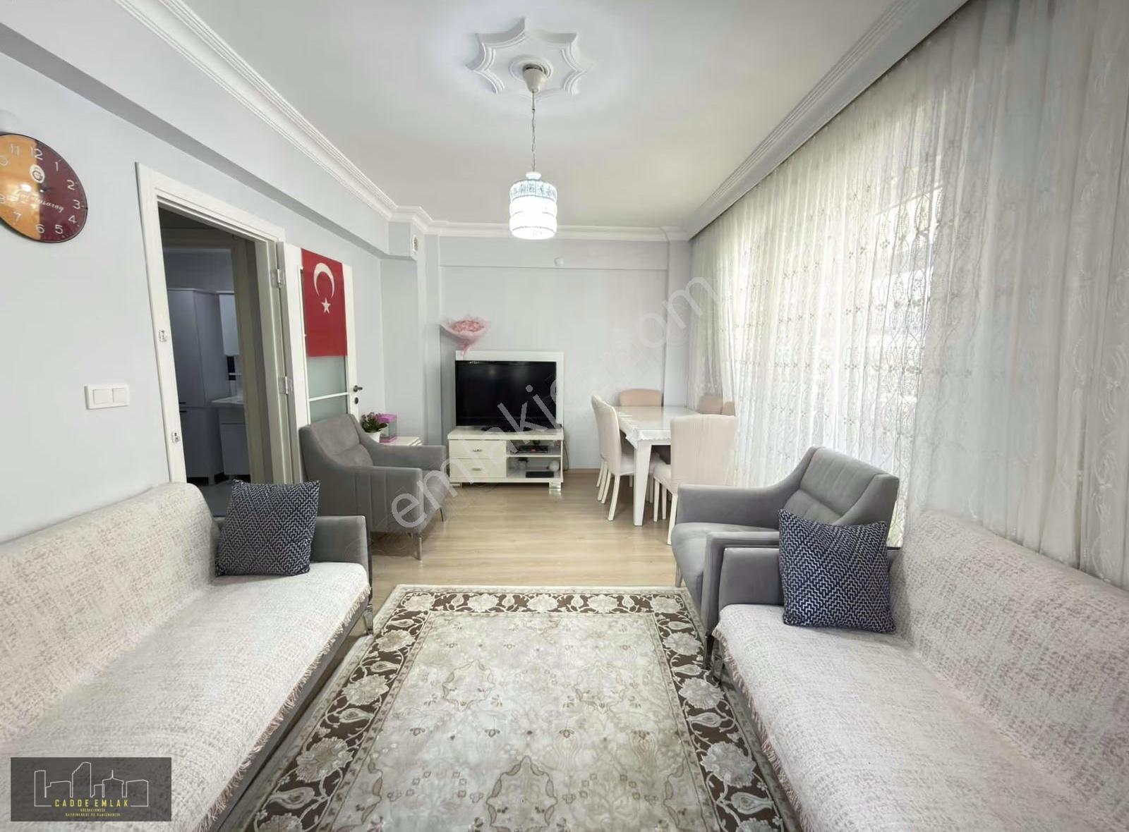Küçükçekmece'de Satılık 2+1 Daire - Marmaray'a Yakın, Yatırımlık - Görsel 8