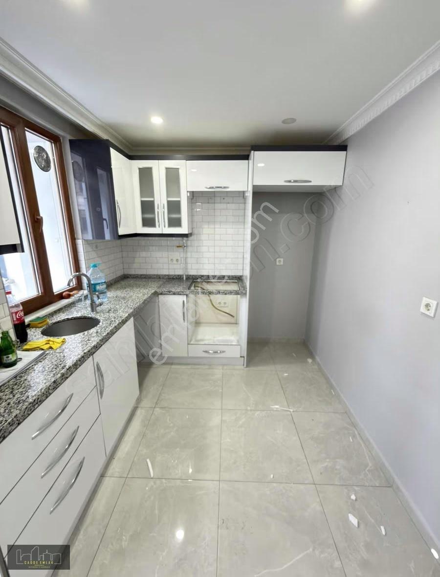 Yeşilova'da Kiralık 2+1 Daire: Metrobüse Yakın, 80 M² - Görsel 3
