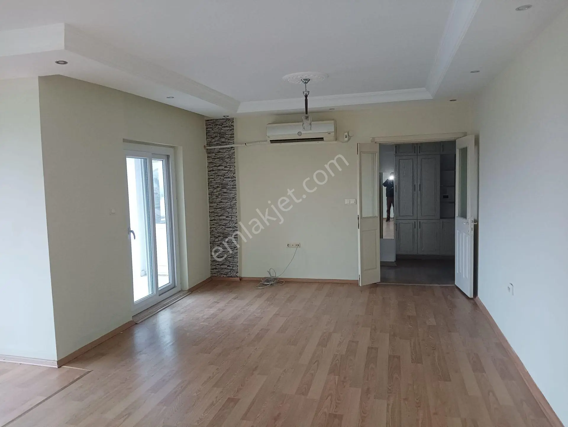 Adana Kışla Mahallesi'nde Manzaralı 3+1 Kiralık Daire