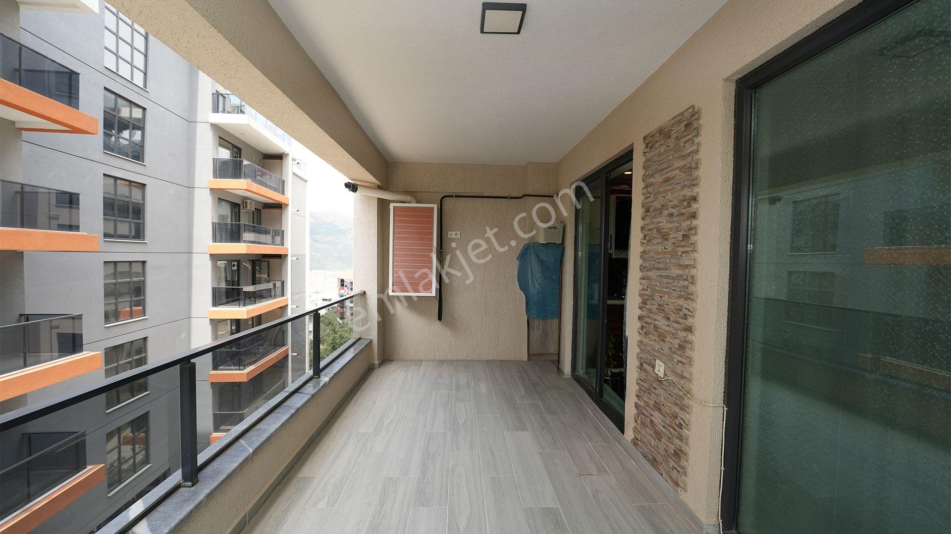 C21 Cius; Denizpark Panoramada Havuzlu 3+1 Ara Kat Satılık Daire - Görsel 6