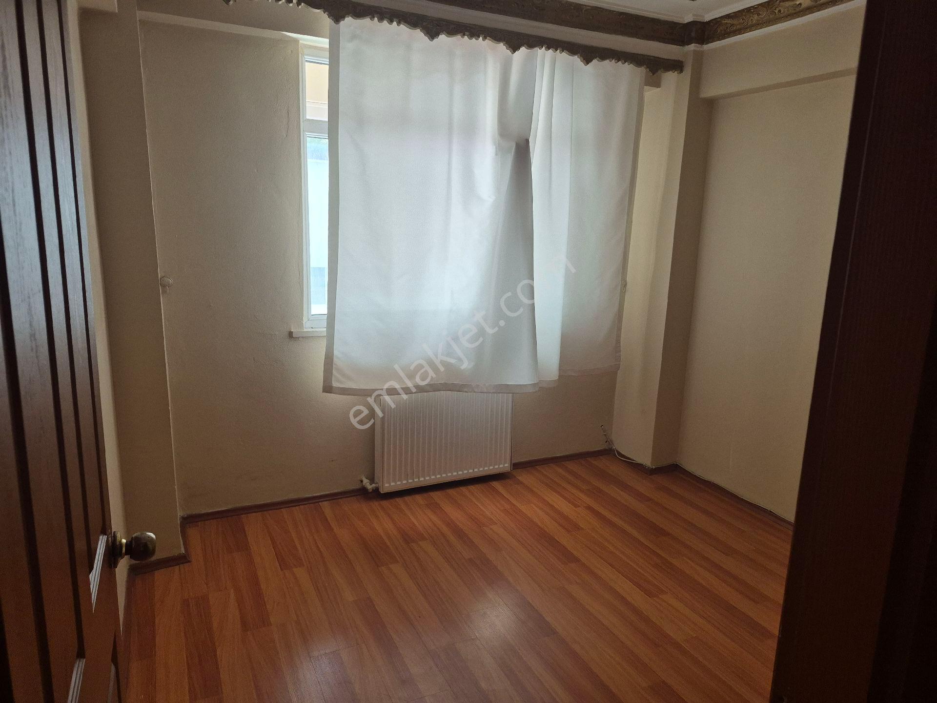 Kiralık Balkonu 1 Kat Gazi Mahallesi Yeni Karakola Yakın Sultangazi İstanbul - Görsel 6