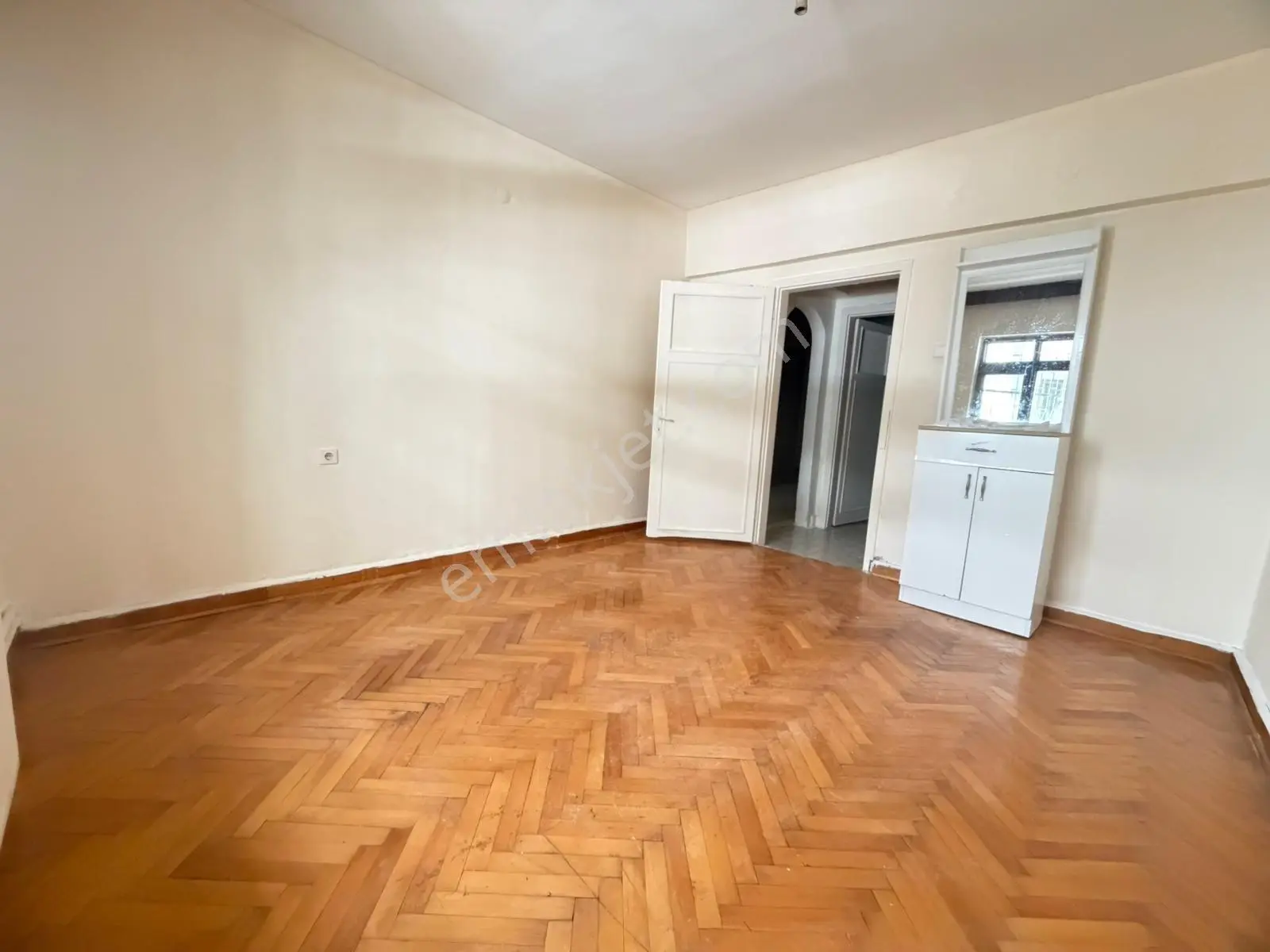 Yunus Emre Cad. Yakını Normal Yapılı 3+1 Kiralık Daire - Görsel 28