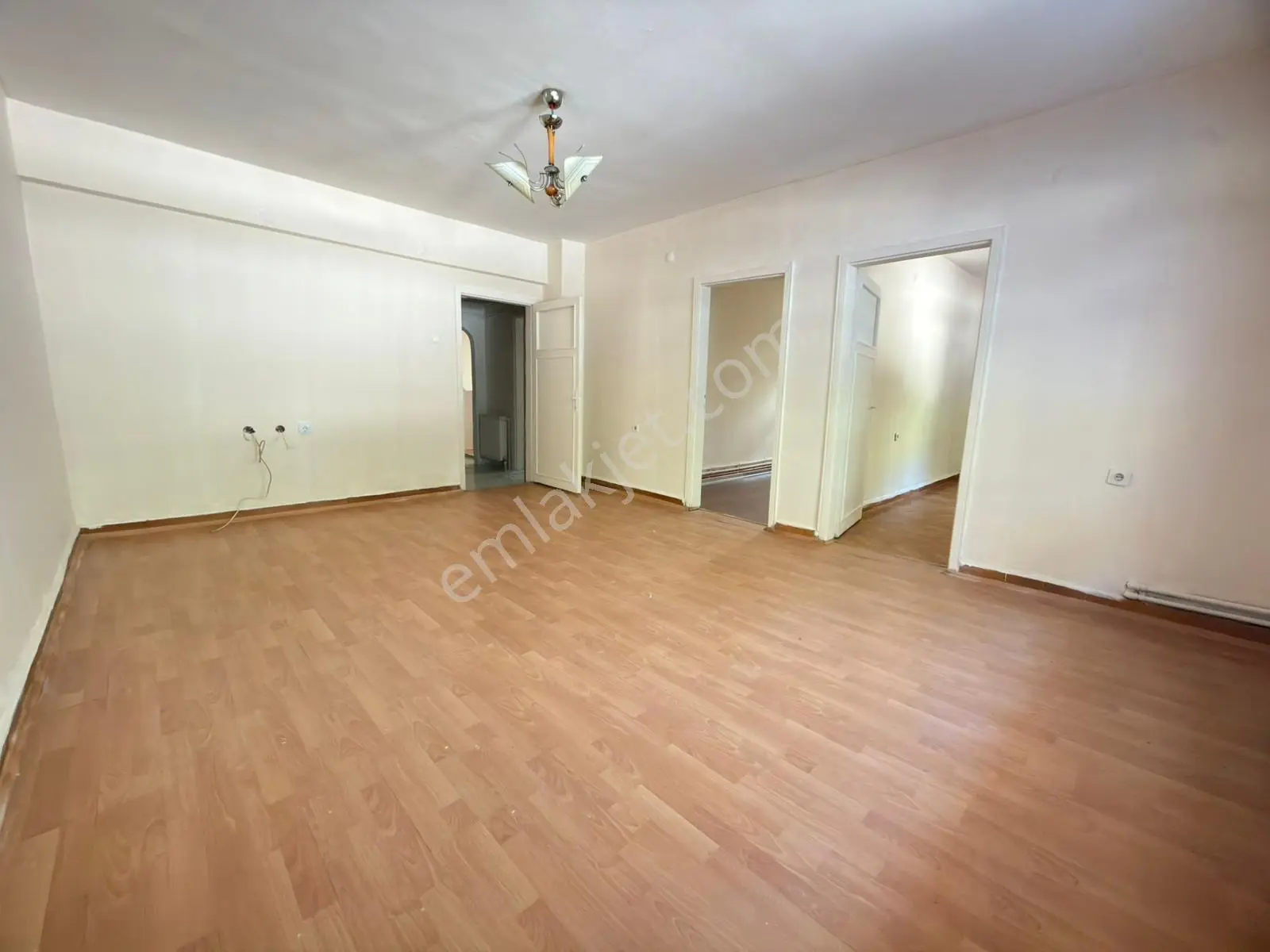 Yunus Emre Cad. Yakını Normal Yapılı 3+1 Kiralık Daire - Görsel 8