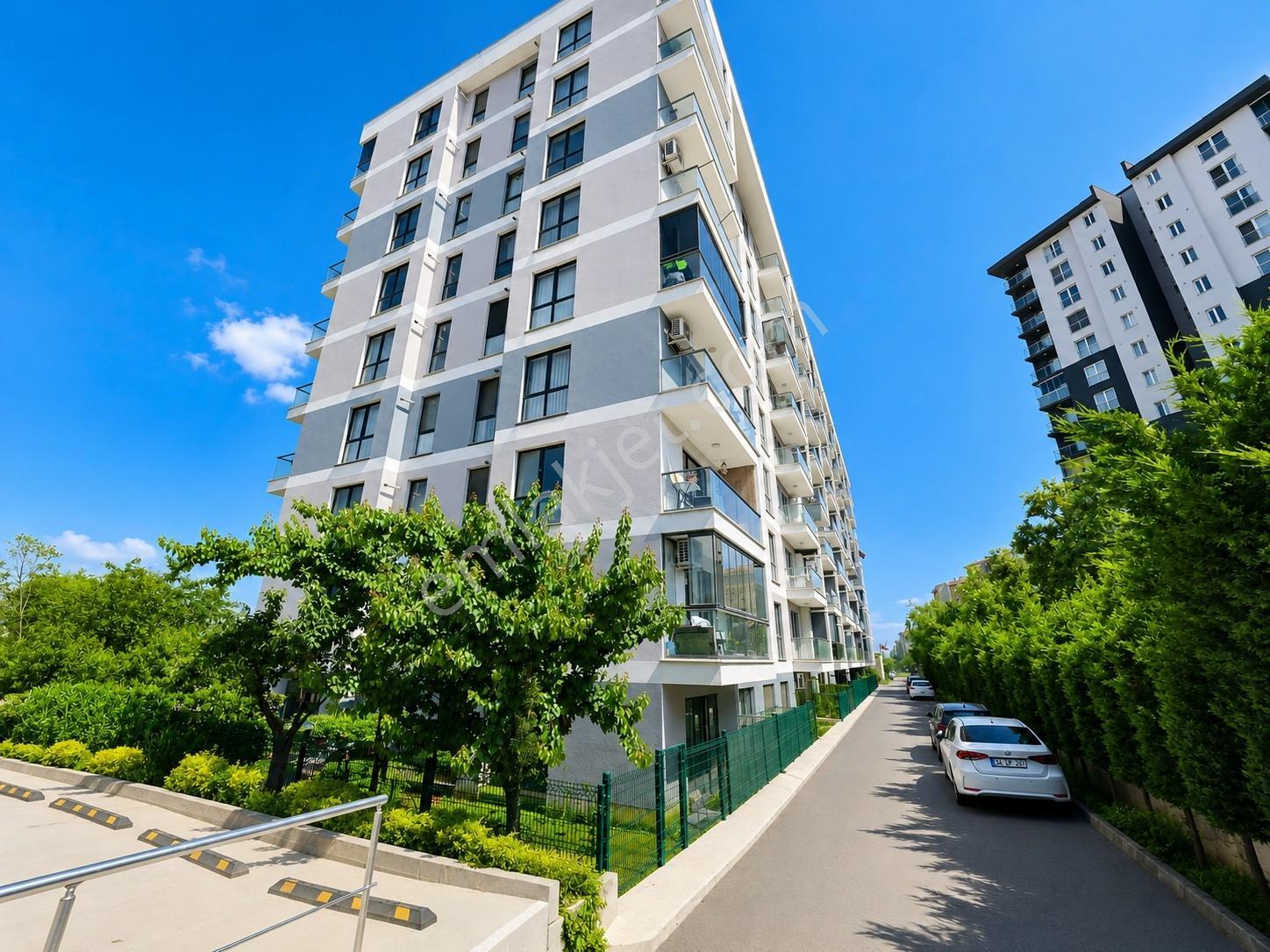 Aydınlı'da Güvenlikli Sitede 1+1 Kiralık Daire - Görsel 8