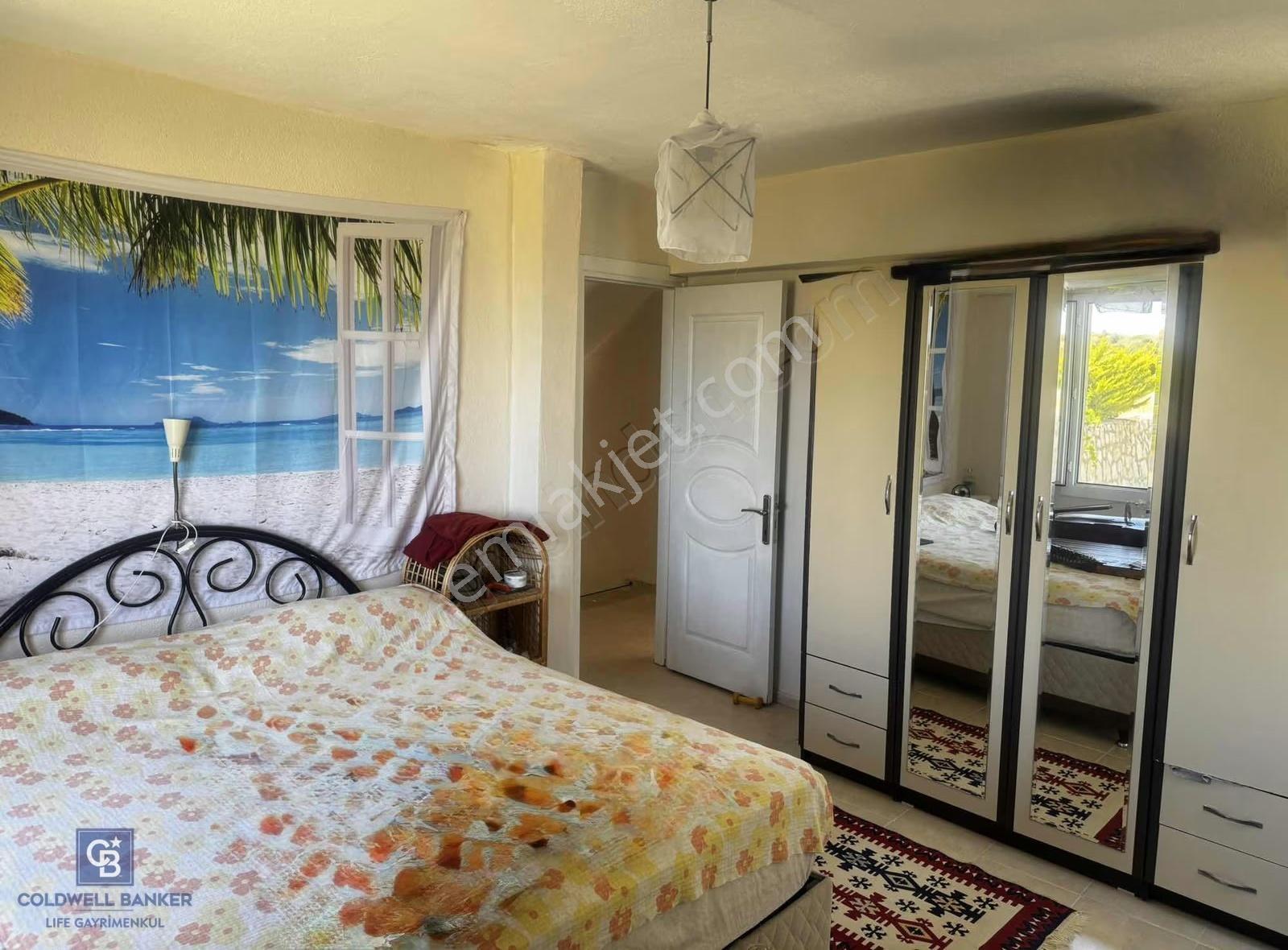 Karaburun İskele De Geniş Bahçeli Müstakil Villa Satılık - Görsel 19