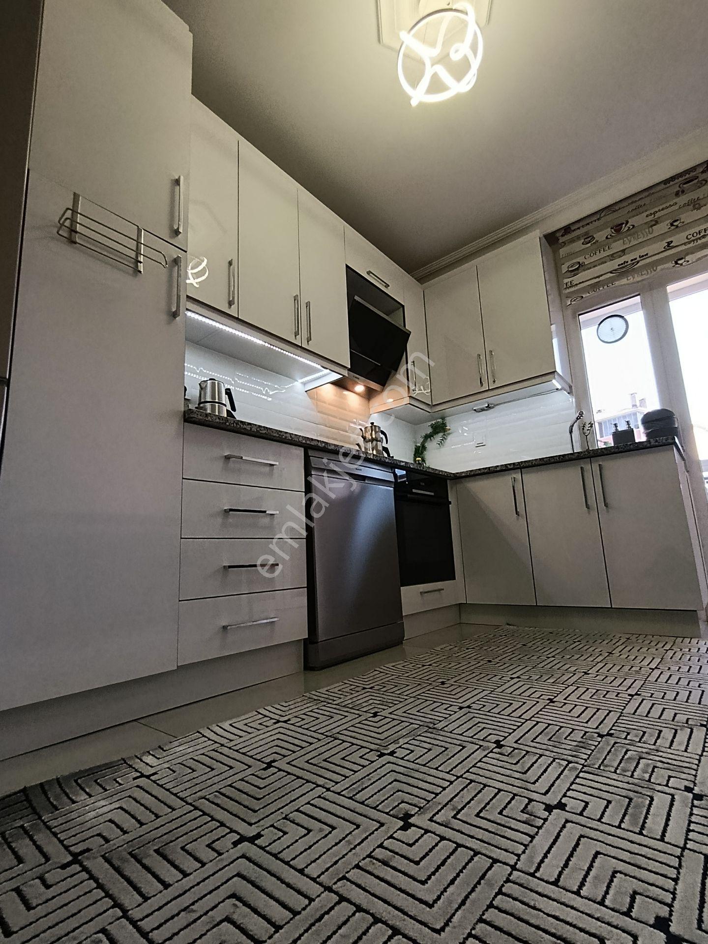 Kartal Soğanlık'ta Satılık Eşyalı Ve Bakımlı 3+1 Daire - Görsel 13