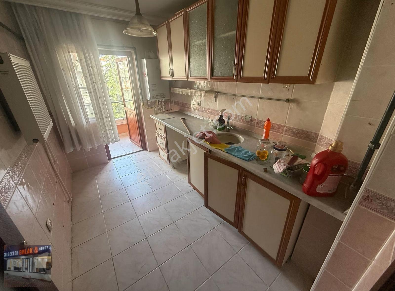 Bademlik Mah.de 3+1 Cadde Yakını Son Kat'ta Ön Cephe Çift Balkon - Görsel 23