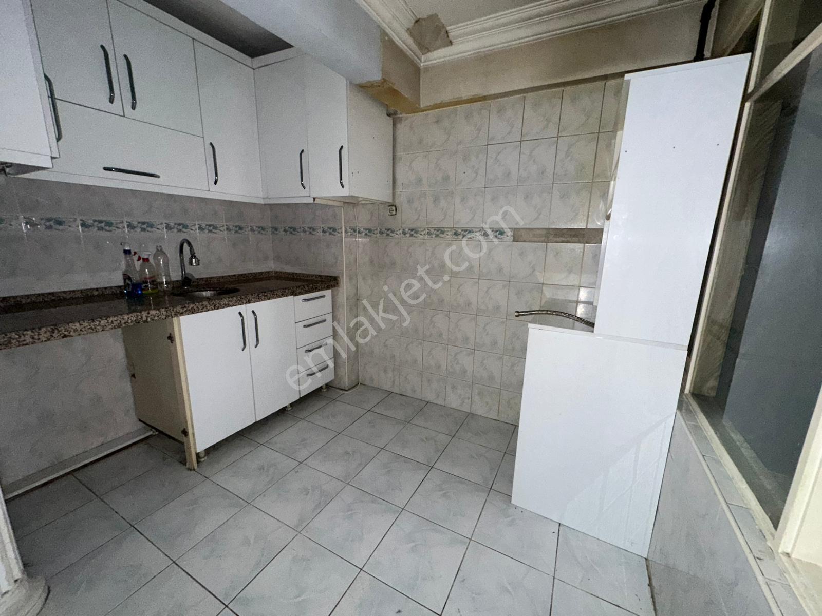 Metronun Dibinde Ara Kat Balkonlu Kombili 3+1 Kiralık Daire - Görsel 5