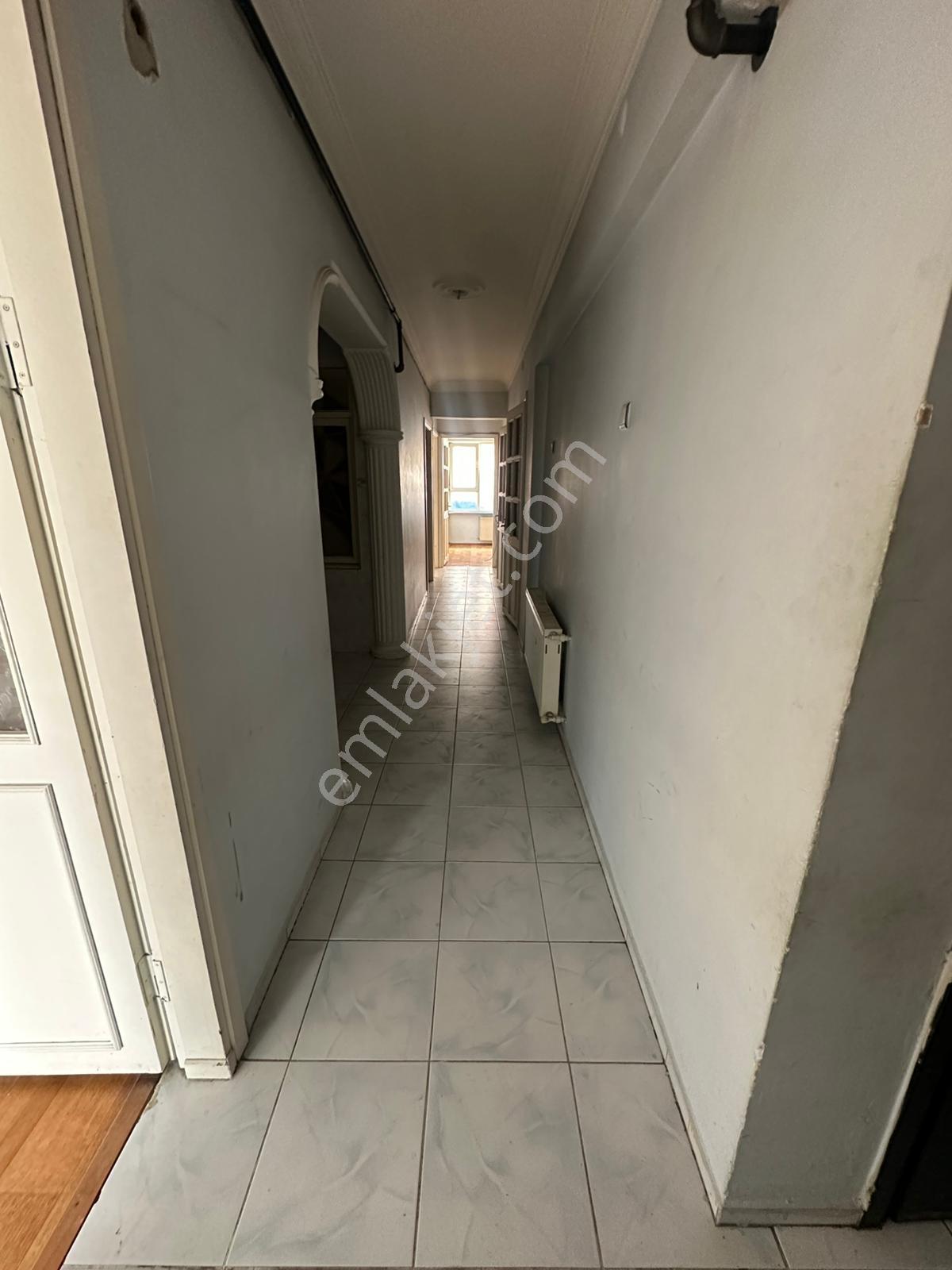 Metronun Dibinde Ara Kat Balkonlu Kombili 3+1 Kiralık Daire - Görsel 14