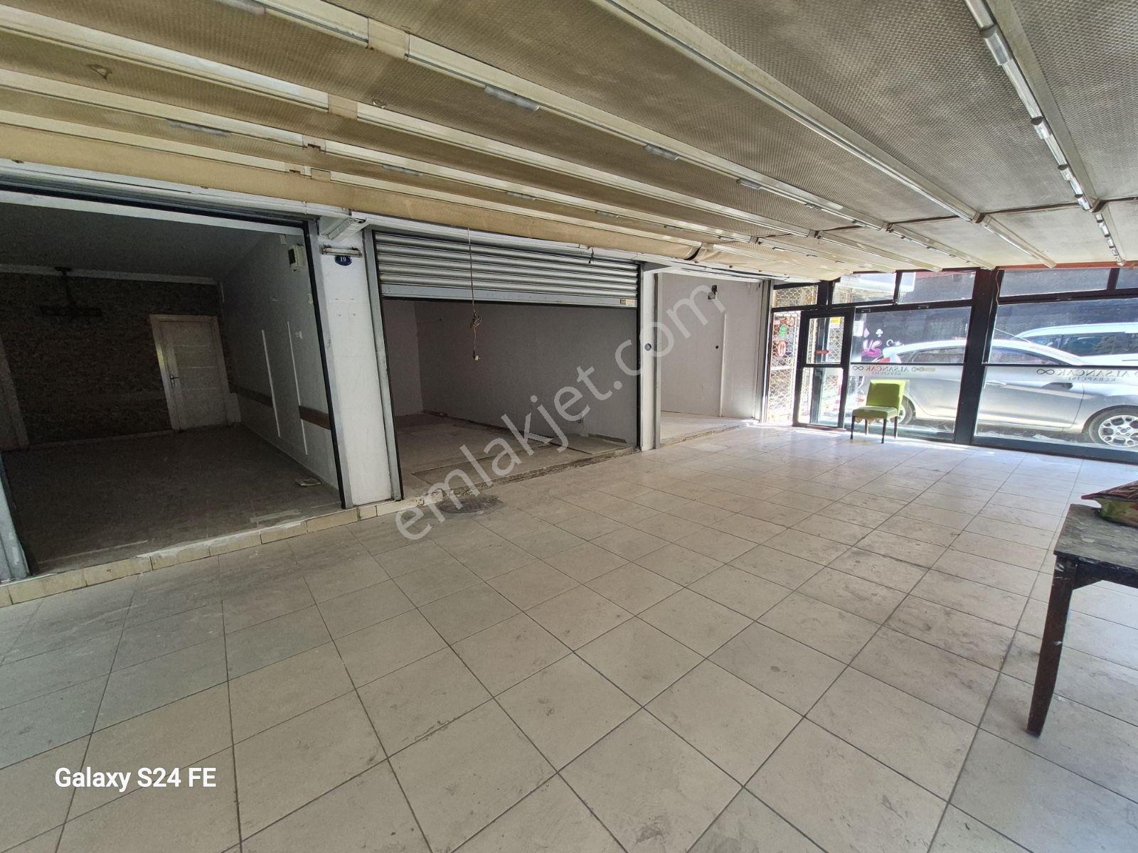 Alsancak Merkezde Büyük Bahçe Kullanımlı Kiralık 3 Dükkan - Görsel 4
