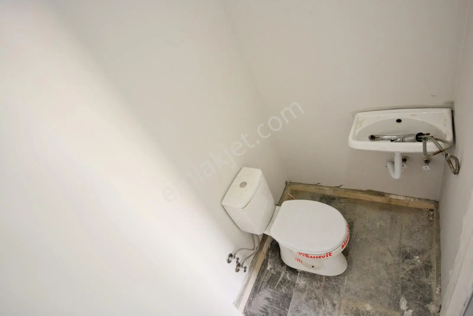 Hikmetyar Cad. De Ön Kullanım Hakkı Olacak Kiralık Dükkan - Görsel 15