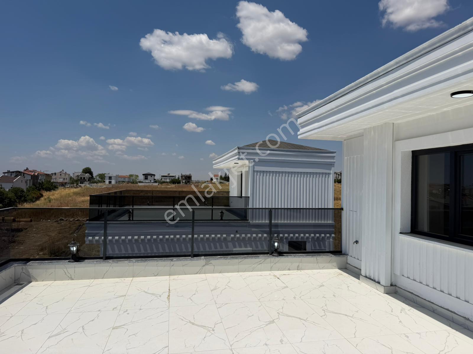 Tekirdağ Yeniçiftlik Te Deniz Manzaralı Ultra Lüks 4 Katlı Villa - Görsel 10